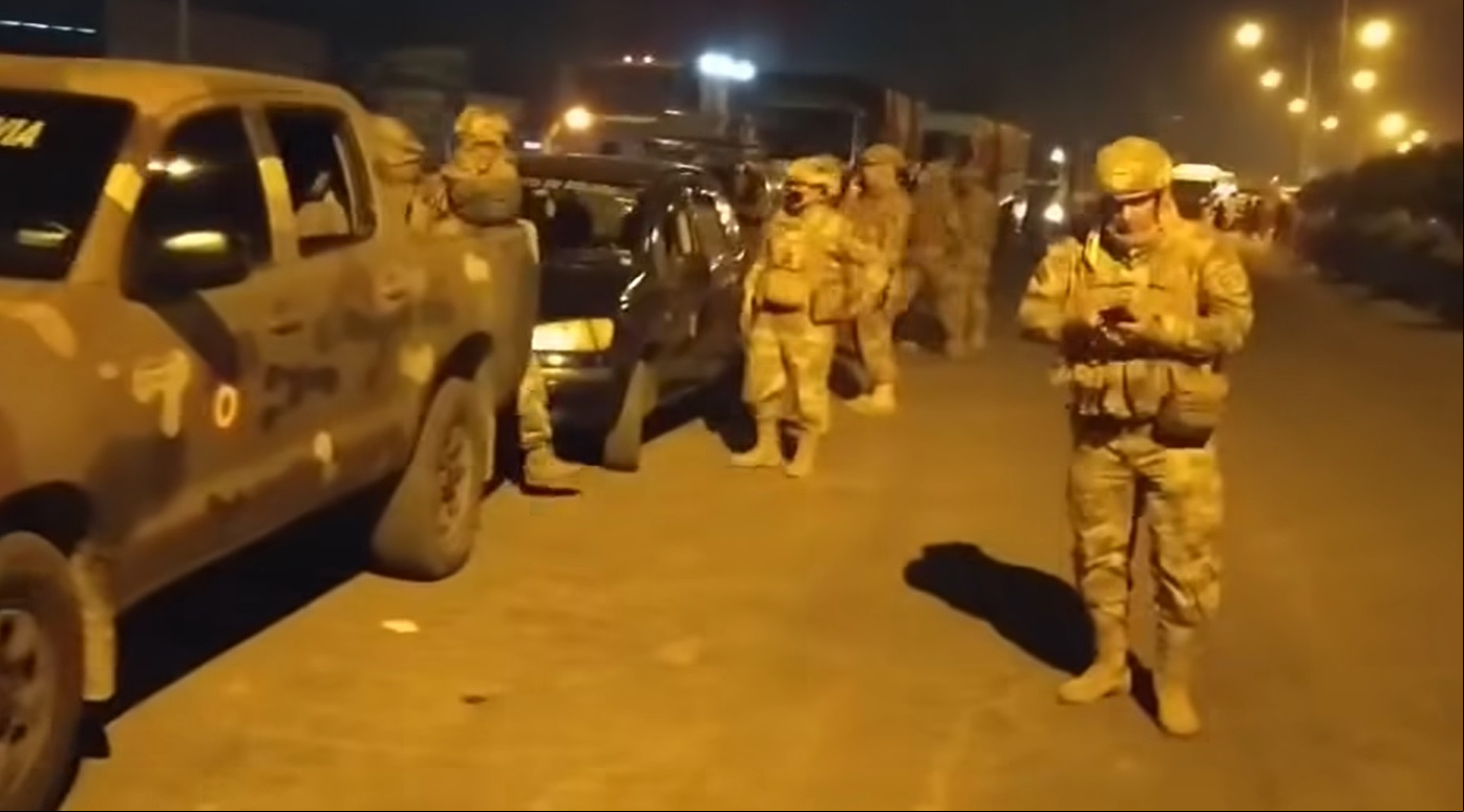 Militares de ida a Parotani