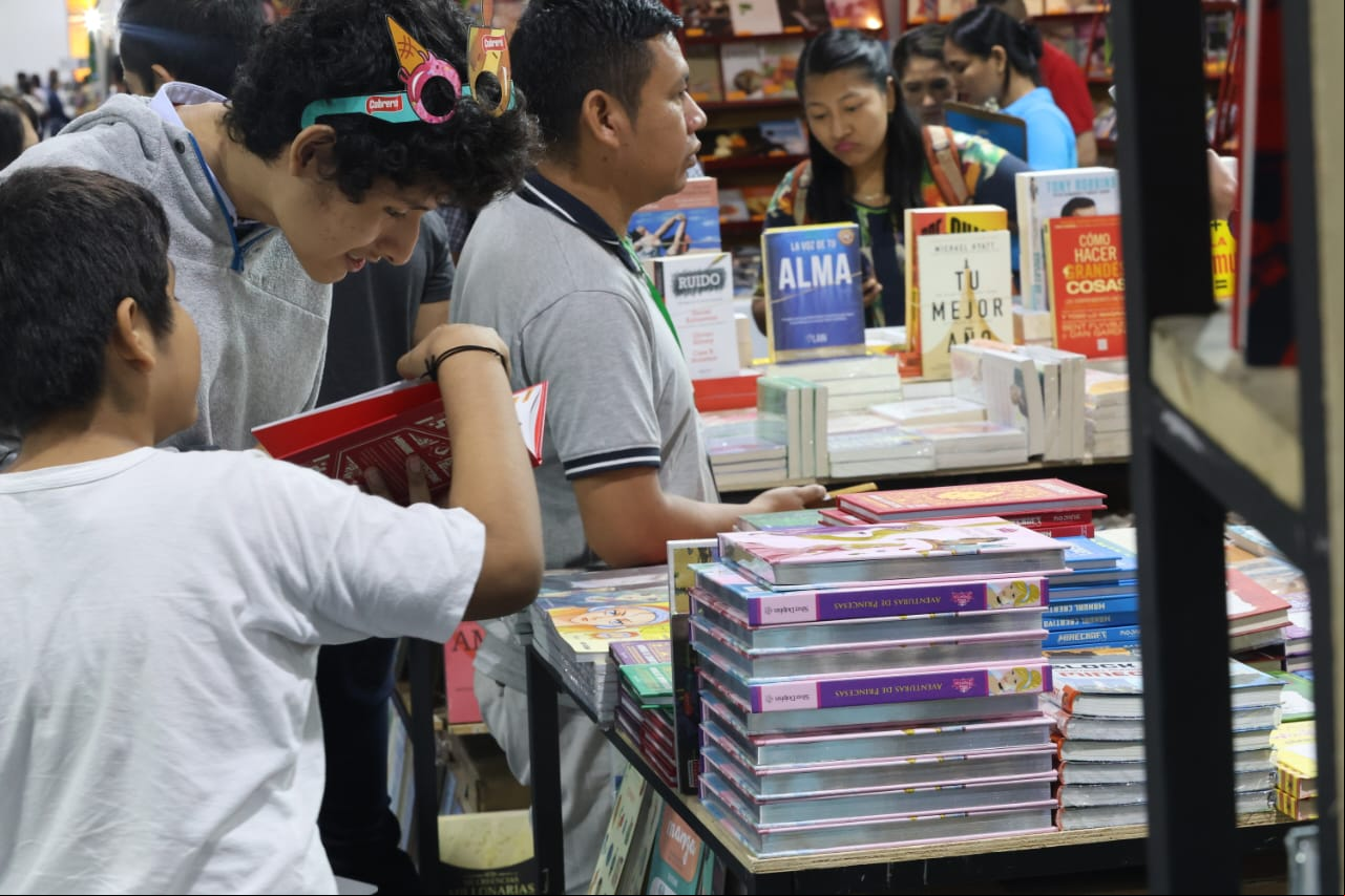 Feria Internacional del Libro en Santa Cruz /Foto: Fuad Landívar