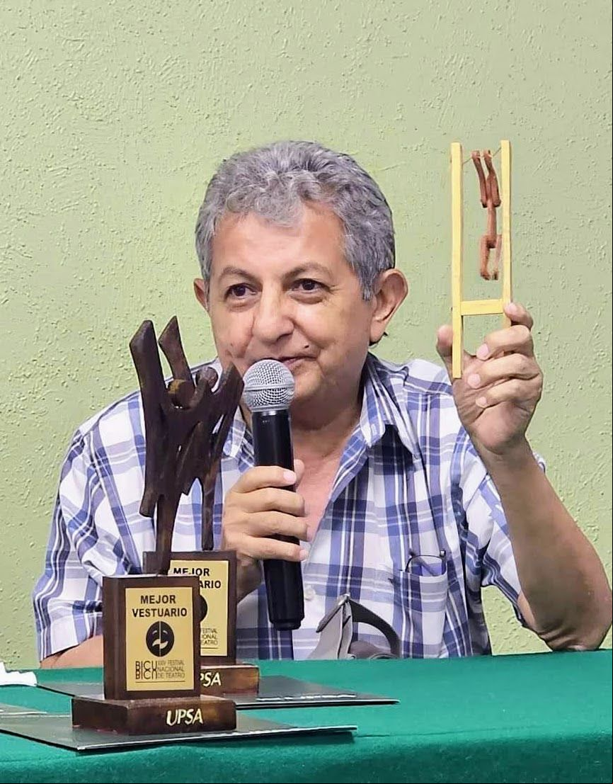 Profe Lora, creador del Bicu bicu