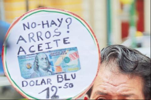 La falta de la divisa estadounidense ya se hace sentir en las finanzas personales de la población