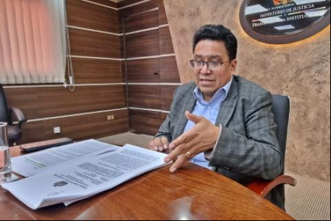 El ministro de Justicia y Transparencia Institucional, César Siles, en entrevista con EL DEBER.