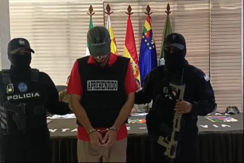 El argentino fue presentado ante los medios por la Policía