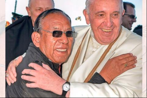El cardenal de Bolivia, Toribio Ticona, y el Papa Francisco