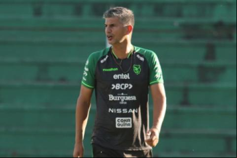 Jorge Perrota, DT de la Sub-17.