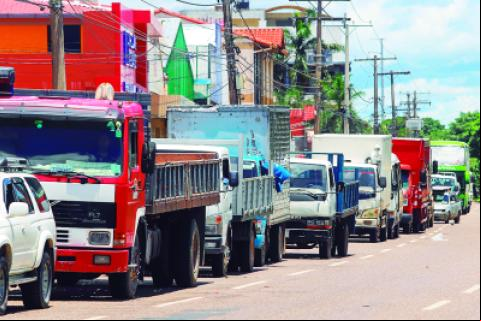 Colas en los surtidores