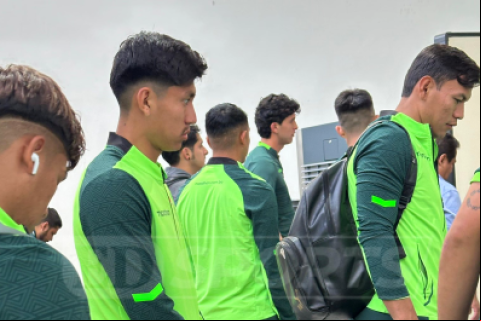 Después de una larga espera en Maturín los jugadores bolivianos llegaron al país. Foto. Pedro Rivero De Ugarte  