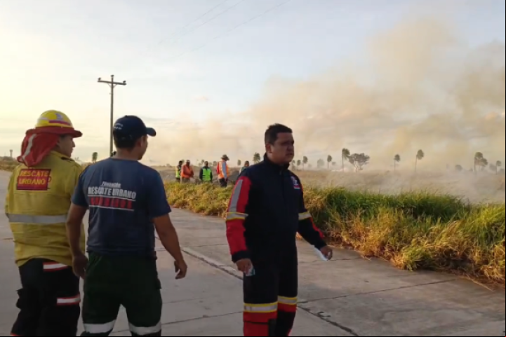 Incendio cerca a Viru Viru