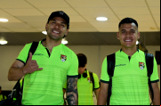 Carmelo Algarañaz y Moisés Villarroel, jugadores de la selección que enfrentará a Venezuela. Foto. FBF